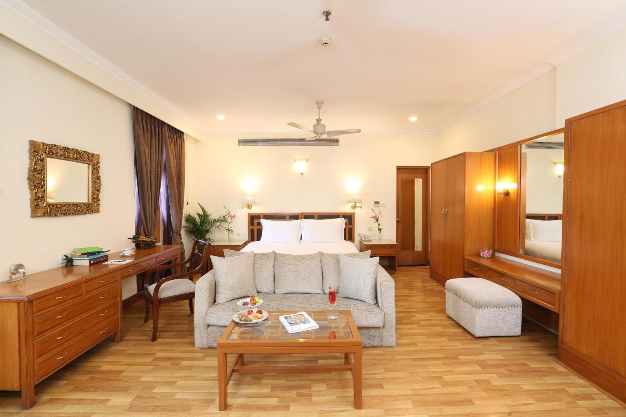 Ambassador, New Delhi - Ihcl Seleqtions Hotel Екстериор снимка A suite at the Taj Bengal