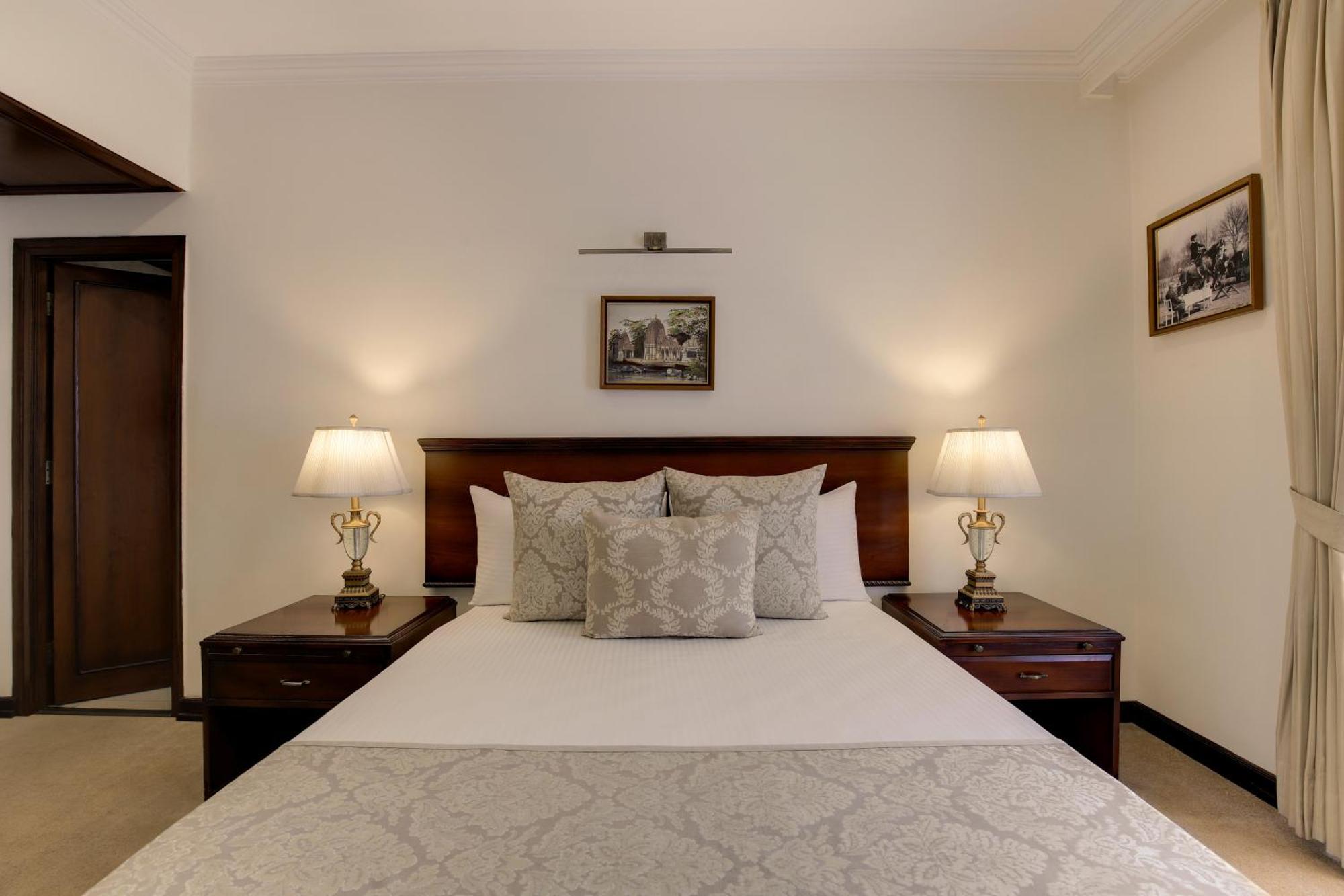 Ambassador, New Delhi - Ihcl Seleqtions Hotel Екстериор снимка A bedroom at the hotel